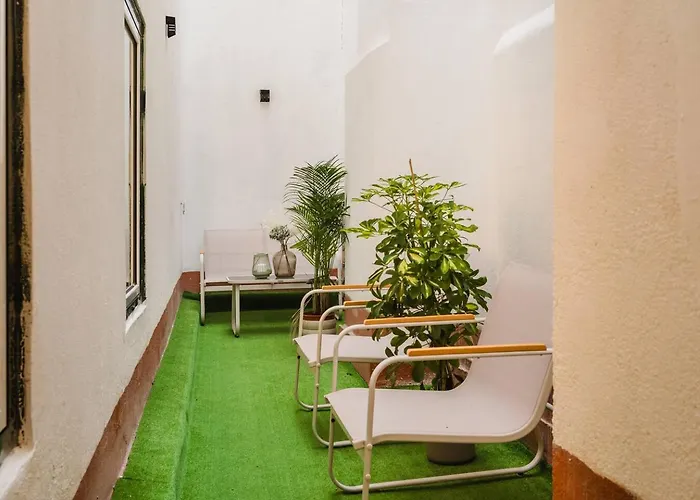 New&improved 41 Bedriver Front Lägenhet *