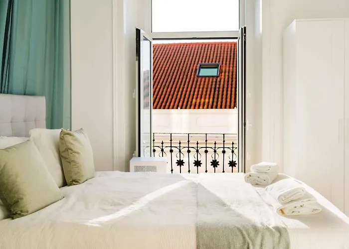 New&improved 41 Bedriver Front Lägenhet *