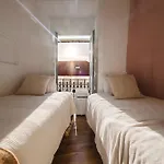 New&improved 41 Bedriver Front Apartment