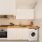 Apartment New&improved 41 Bedriver Front Lisbon