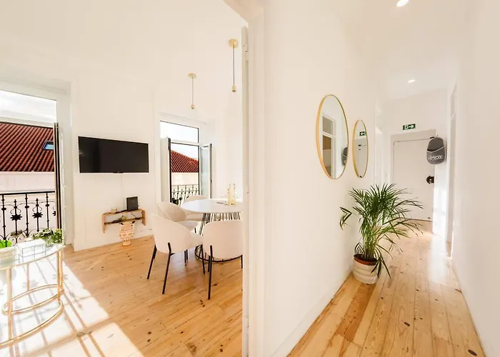 New&improved 41 Bedriver Front Lisbon