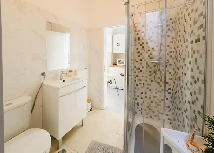 New&improved 41 Bedriver Front 아파트