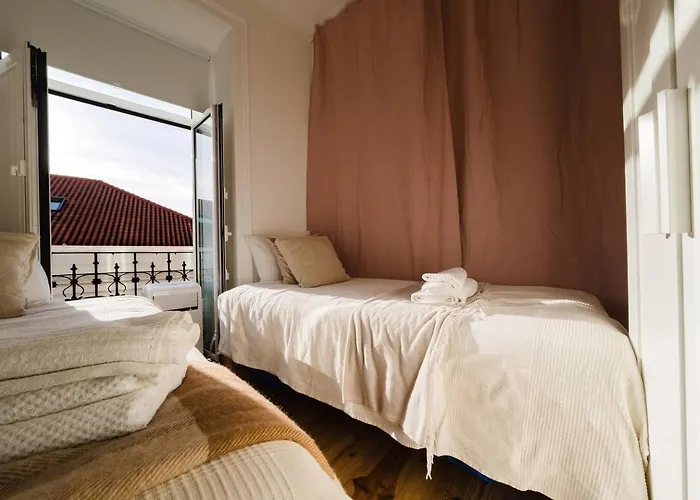 New&improved 41 Bedriver Front Apartment