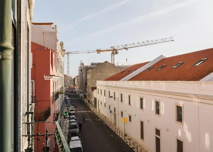 New&improved 41 Bedriver Front Apartment