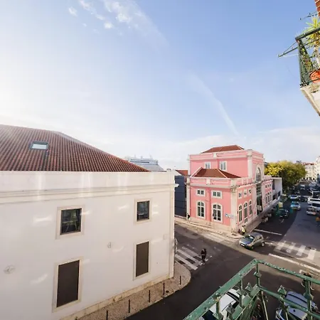 New&improved 41 Bedriver Front Apartamento Lisboa