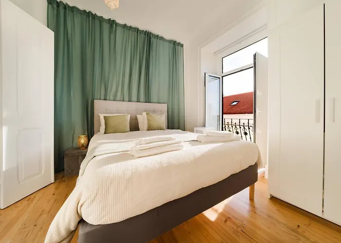 New&improved 41 Bedriver Front Apartamento Lisboa