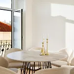 New&improved 41 Bedriver Front * Lisbon